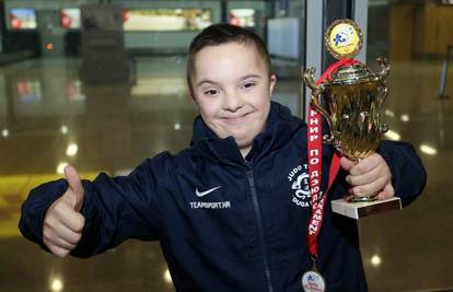 Mateo (12) je osvojio brončanu medalju u judu. Bravo!