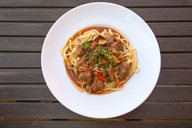 Podižu tlak: 27 namirnica koje imaju više soli nego što mislite