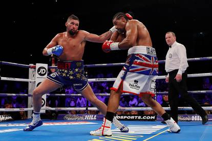 Bellew ponovno srušio Hayea u 'bitci za Britaniju' u O2 Areni!