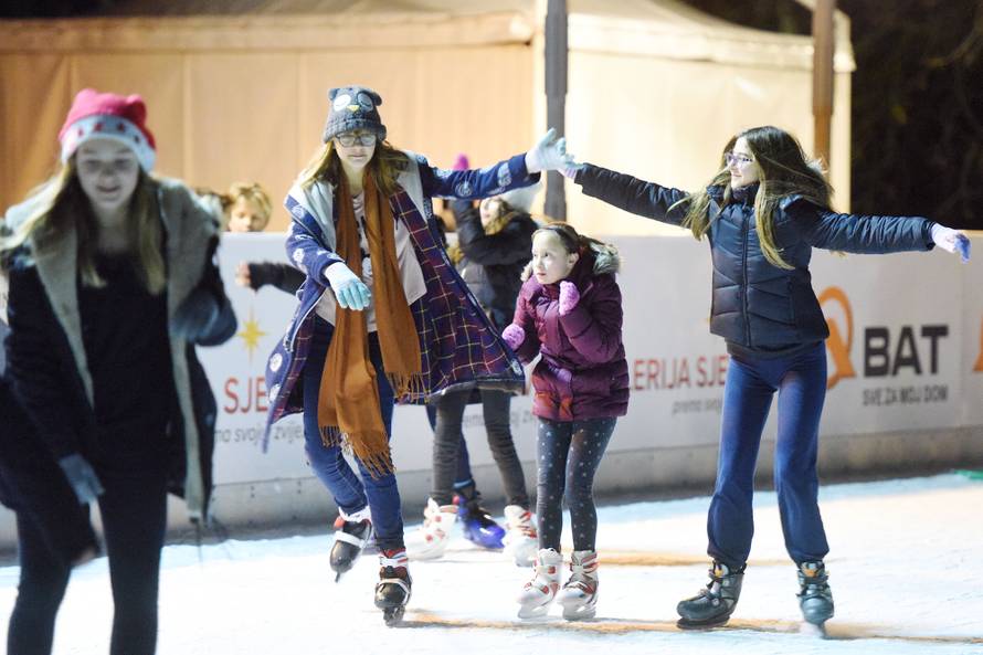 Bilo kuda, Advent svuda: Evo kako izgledaju hrvatski gradovi