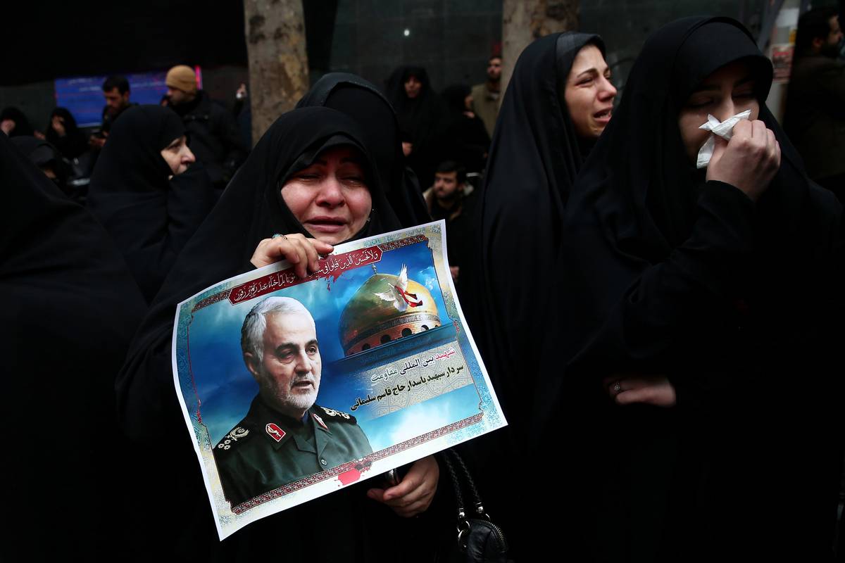 Sulejmanijevo tijelo vraćeno u Iran, deseci tisuća na dočeku
