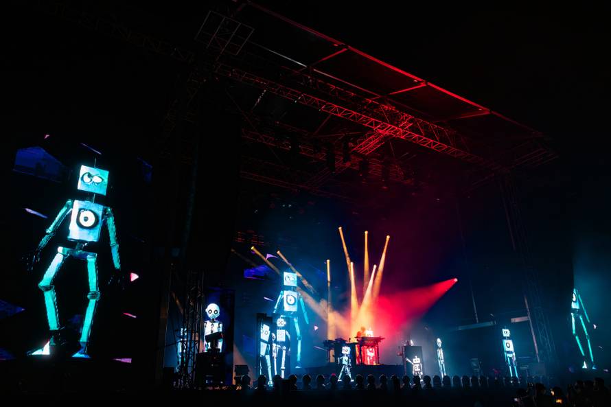 Jean-Michel Jarre dignuo Pulu na noge! 'Malo ću vas provesti kroz svoju 'kuhinju', uživajte!'