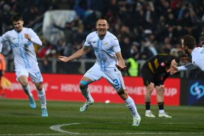 'Unucima ću pričati kako je puni stadion Rijeke skandirao moje ime! Prvi gol u karijeri, ludnica'