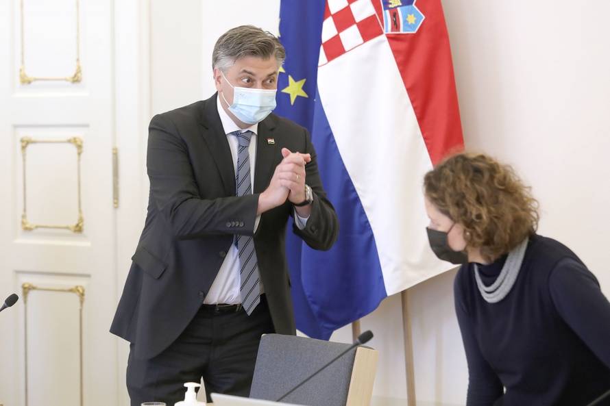 U Banskim dvorima predstavljena prva faza arheoloških istraživanja u sjevernom dijelu dvorišta