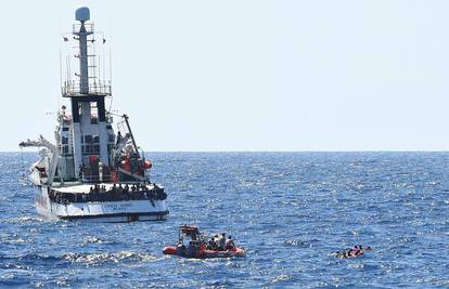 Najmanje 73 migranta poginula u brodolomu kod libijske obale