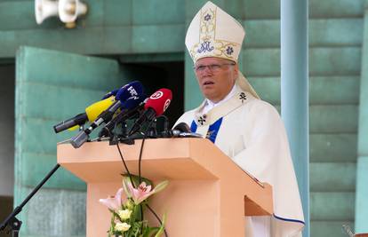 Nadbiskup Hranić u Aljmašu: Biti skroman znači imati pravu sliku o manama i vrlinama