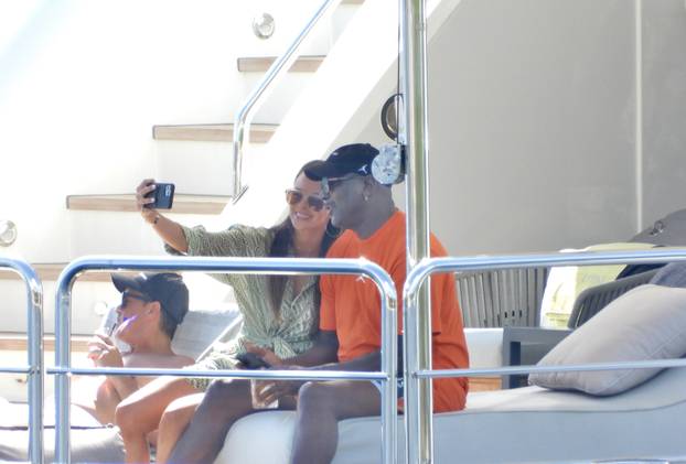 ARHIVA - 2021. Michael Jordan stigao je na Hvar, sa suprugom napravio selfi 