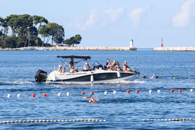 Održana plivačka manifestacija Porečki delfin