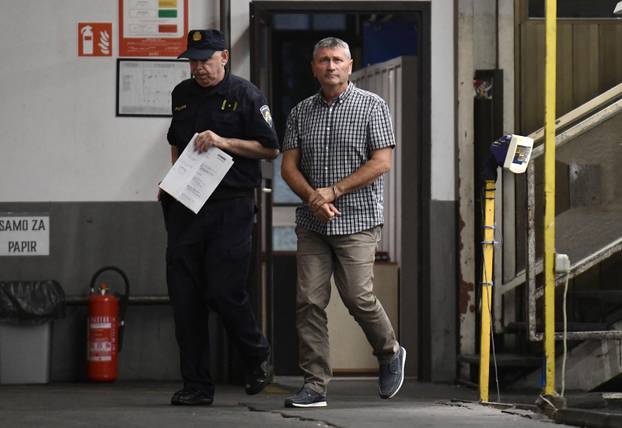 Zagreb: Privođenje uhićenih u Hrvatskim šumama