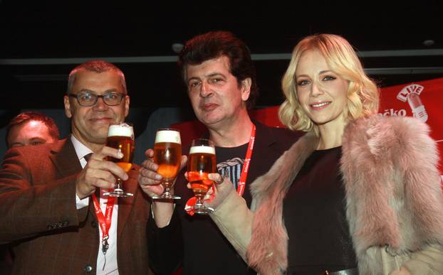 Zagreb: Najavljena Karlova?ko Live turneja