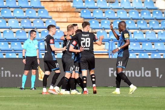 Varaždin - Rijeka 3-1: Drožđek je krasno zabio i drugi gol, 'modri' uskoro mogu obraniti titulu