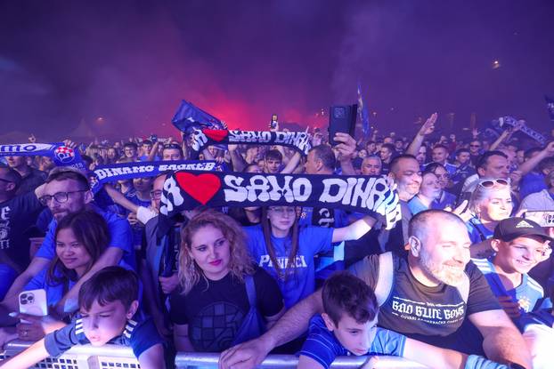 Slavlje u Zagrebu nakon Dinamova osvajanja dvostruke krune