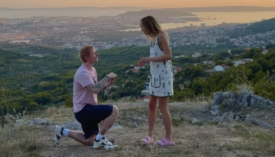 Ed Sheeran objavio spot sniman u Dalmaciji: Glavna zvijezda je glumica iz 'Bridgertona'