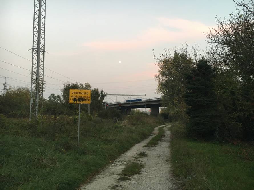 Policija pronašla više desetaka migranata u šikari u Sv. Klari...