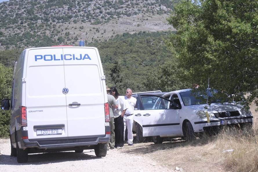 Vrlika: Danas počinje cijepljenje stoke zbog bedrenice