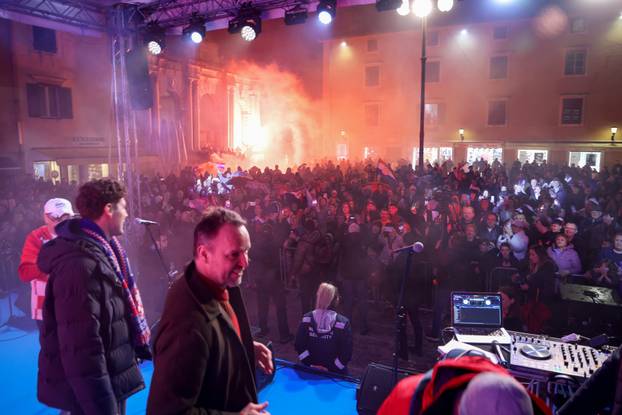 Zadrani do&ccaron;ekali svoje bron&ccaron;ane rukometne reprezentativce