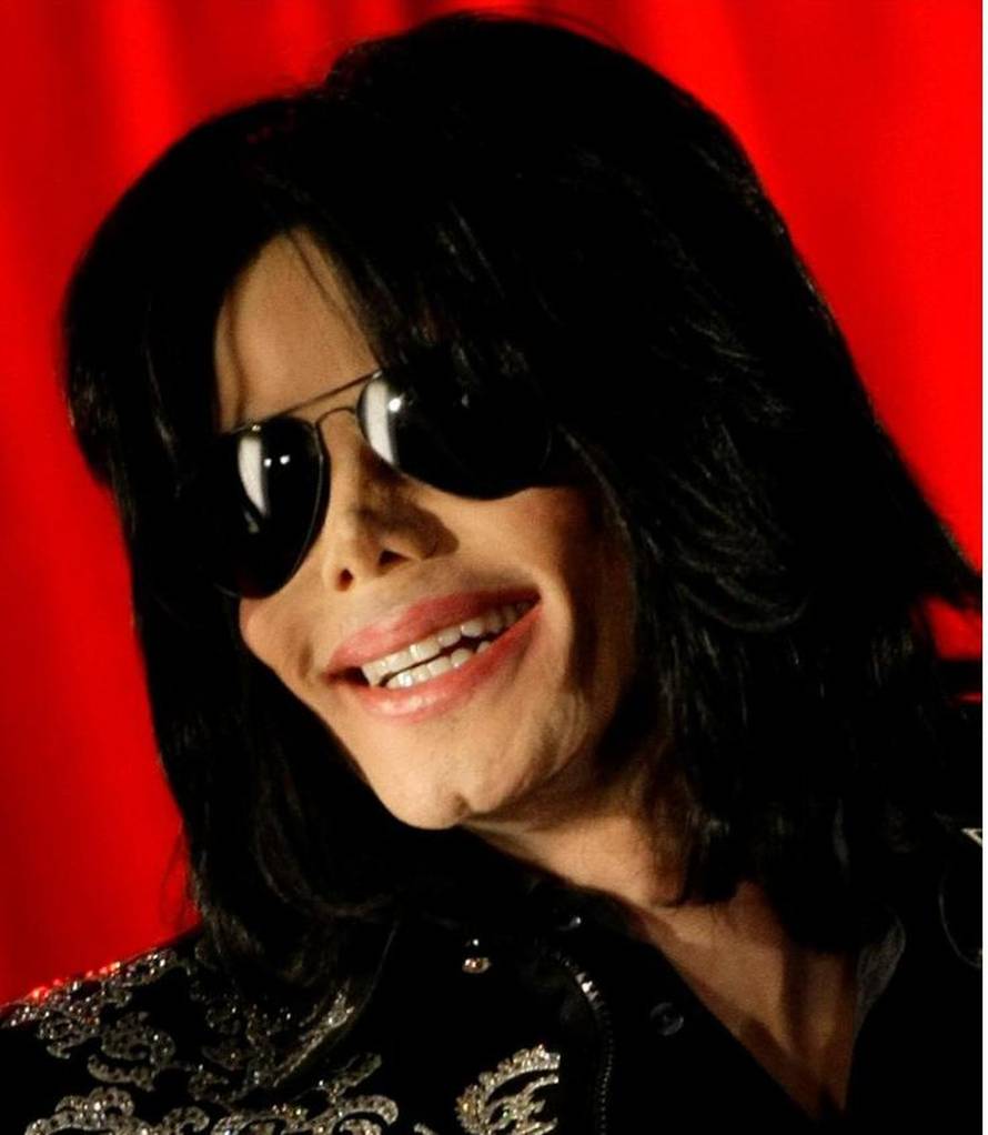 Michael Jackson izveo je po prvi put 'moonwalk' i bacio šešir u publiku. Vrijedi i do 100.000 €