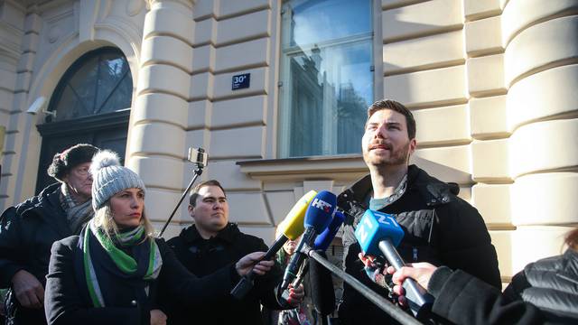 Zagreb: Ivan Pernar zbog prijave za nadrilijeÄniÅ¡tvo doÅ¡ao je dati iskaz u DORH