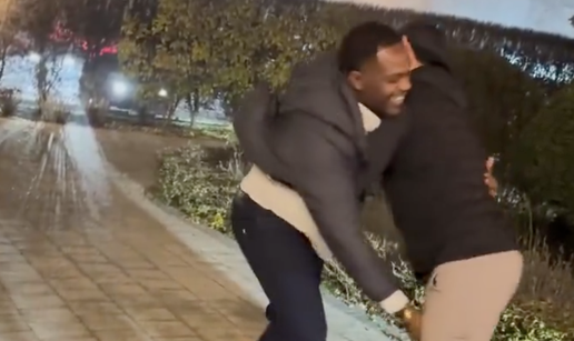 VIDEO Jones u Čečeniju stigao kao počasni gost pa na ulici odradio sparing s Čimajevom