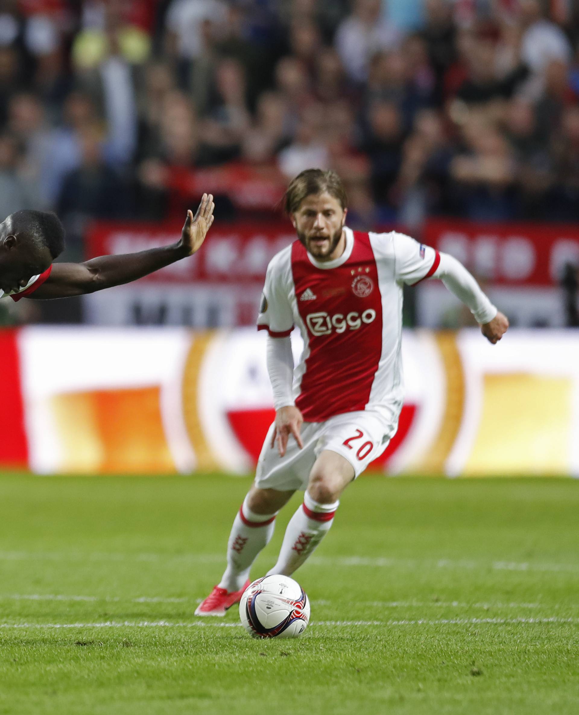 Manchester United's Marcus Rashford in action with Ajax's Davinson Sanchez