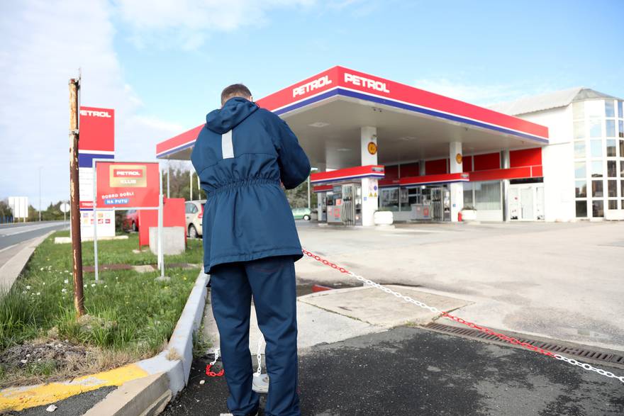 Šibenik: Petrol u znak prosvjeda zatvara prodajna mjesta između 12 i 13 sati