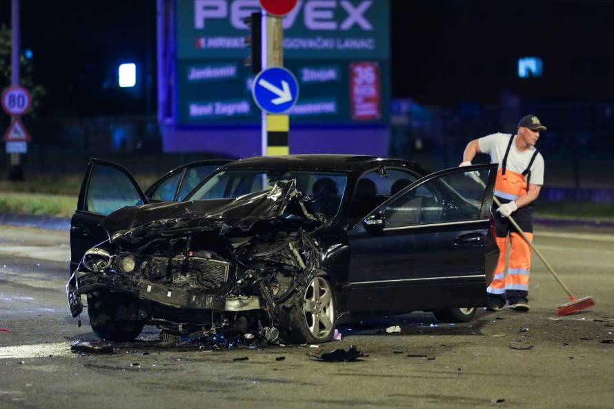 Zagreb: Nesreća na križanju Slavonske avenije i Ulice sv. Ivana, jedna osoba poginula