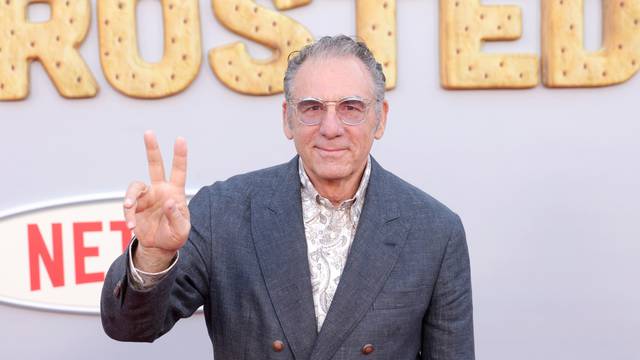 Michael Richards Attends the "Unfrosted" Premiere in Los Angeles