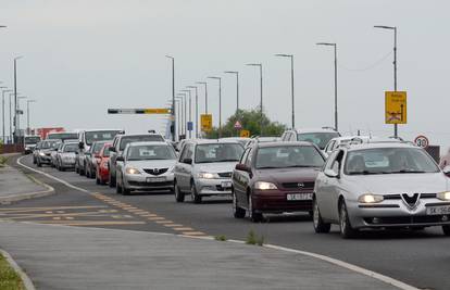 Prosvjed za niže cijene goriva: 'Ugasimo motore na jedan sat'