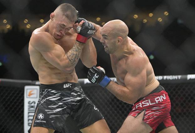 MMA: UFC 315 - Stirling v Erslan