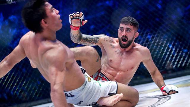 Zagreb: Borilački spektakl KSW 51, Filip Pejić - Daniel Carvalho Torres