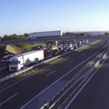 Na A4 kolona duga oko kilometar, nesre&cacute;a na A1