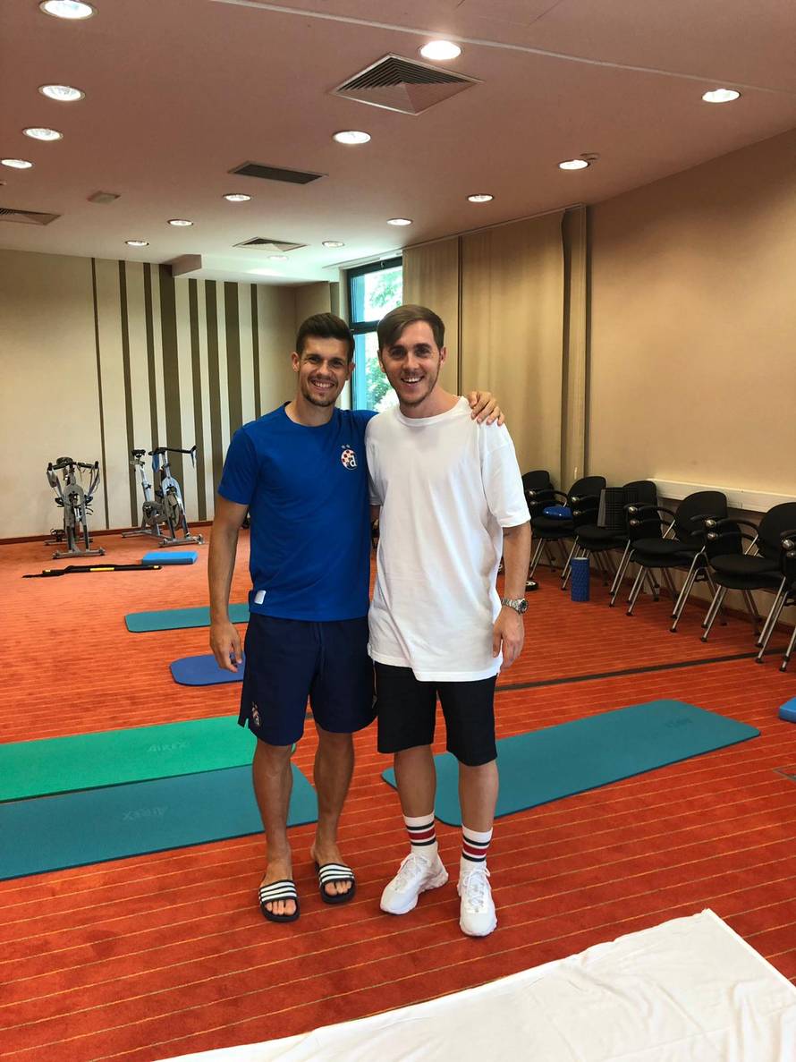 Stigao im je frizer Ervin: Modri su se 'zbigecali' za Ligu prvaka