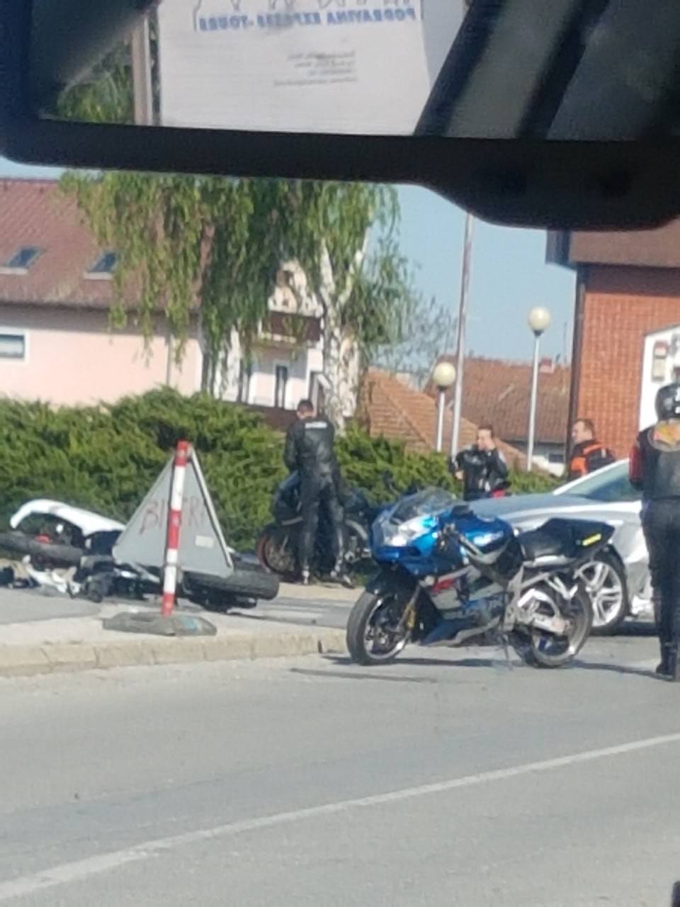 Motociklist ozlijeđen u sudaru s automobilom u Đurđevcu