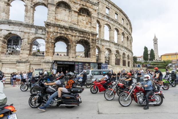 Defile kroz Pulu na najvećem susretu Croatia Bike Week