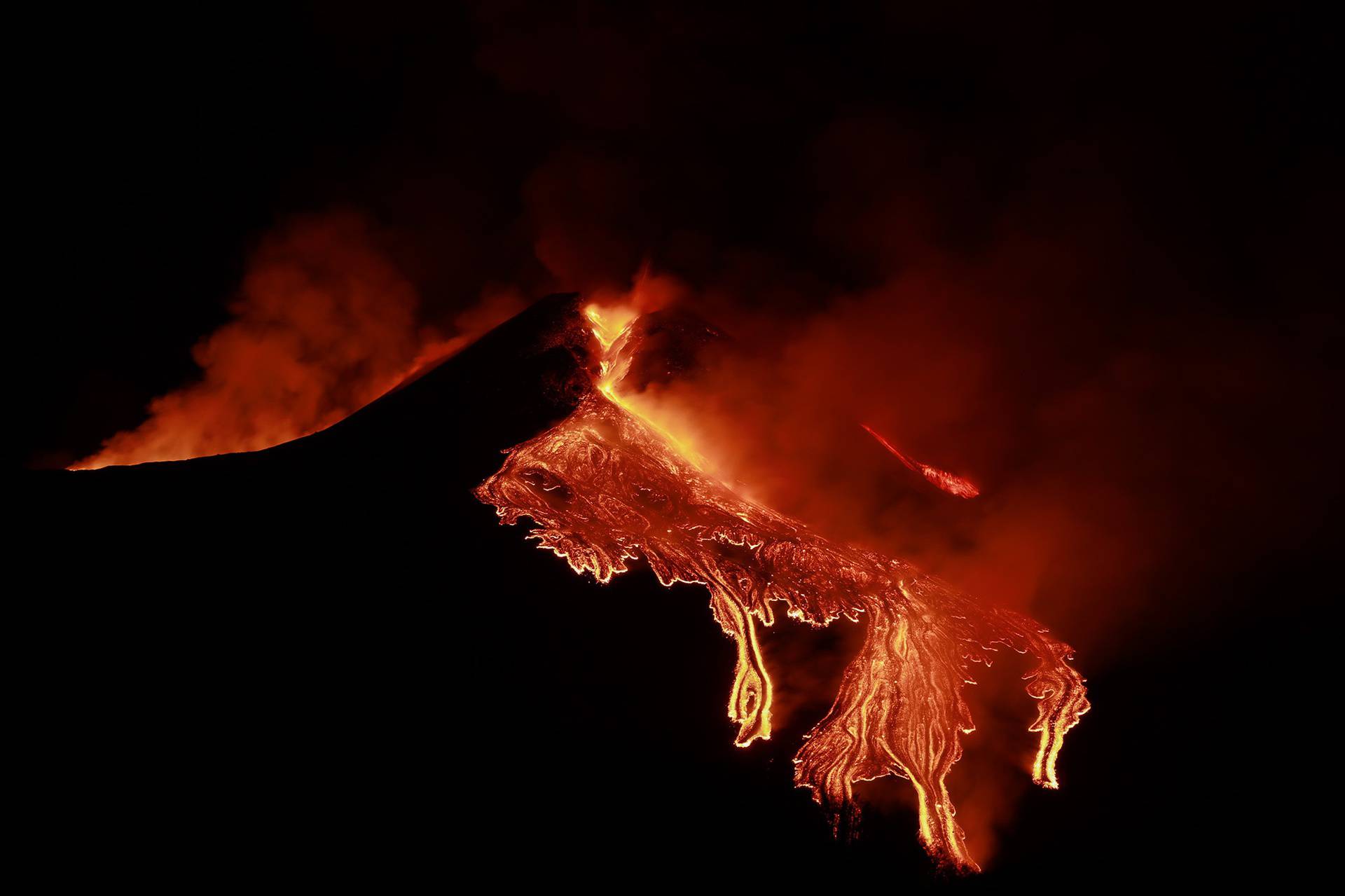 The fury of Etna continues