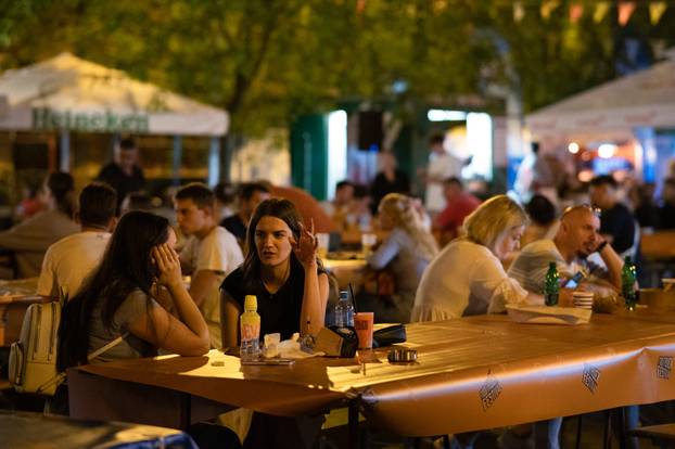 Zagreb: Otvoren Food Truck Festival