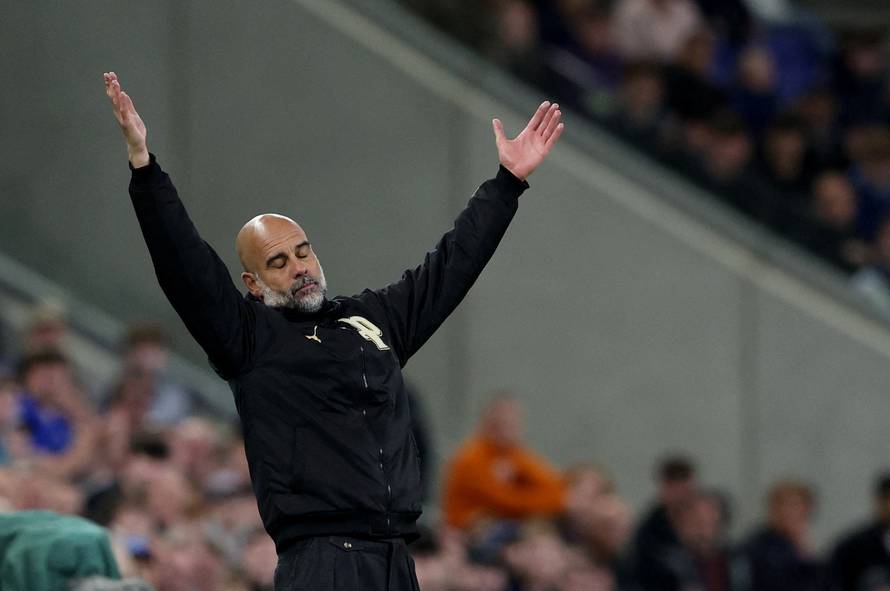 Premier League - Everton v Manchester City