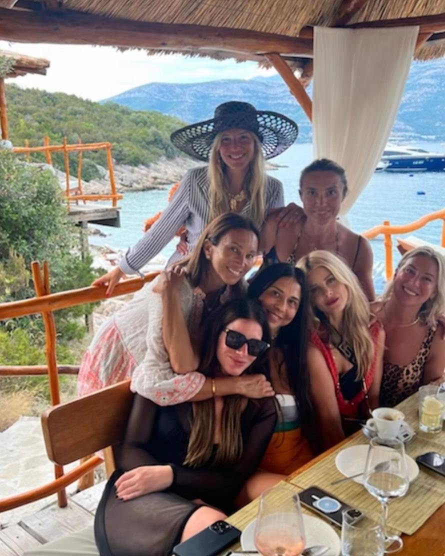 Iva Majoli podijelila fotografije s proslave rođendana: Pozirala je s misterioznim muškarcem