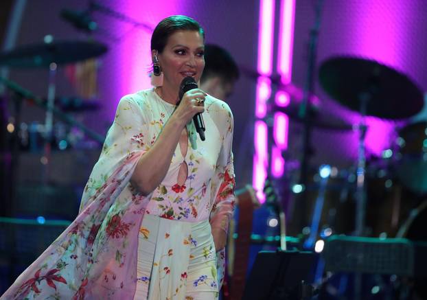 Vela Luka: Održan koncert "Trag u beskraju" posvećen Oliveru Dragojeviću