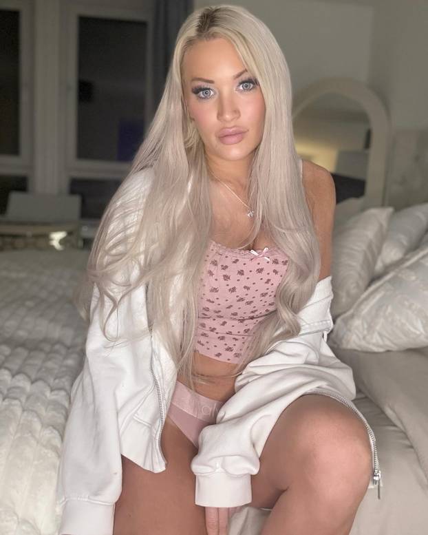 FOTO Britanka ostavila klizaljke i bacila se na stranicu za odrasle i tvrdi da joj je to spasilo život