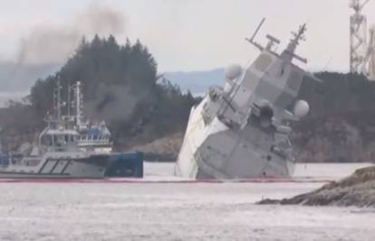 Fijasko vježba: Tanker udario u vojni brod i umalo ga je potopio