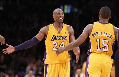 Lakersi jedva slomili Charlotte, sjajni Noah protiv Bostona