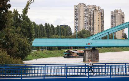 FOTO Sava se izlila iz korita u Zagrebu, Kupa raste i stvara nemile probleme u Karlovcu