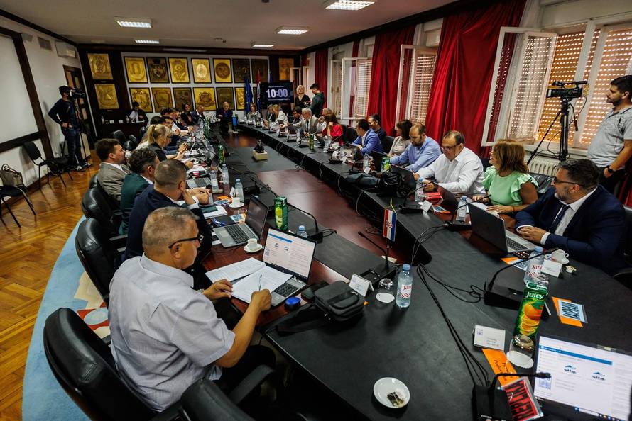 Split: 30. Sjednica Gradskog Vijeća odražana bez gradonačelnika Ivice Puljka