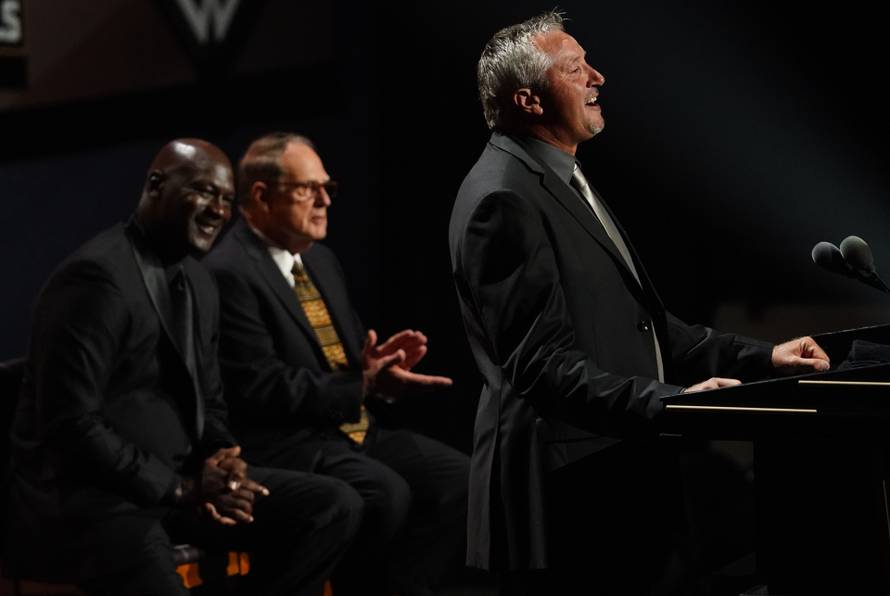 NBA: The Naismith Memorial Basketball Hall of Fame-Enshrinement