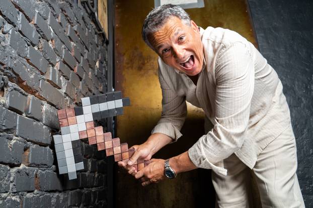 FOTO Ovo još niste vidjeli! Evo kako su naši slavni pozirali