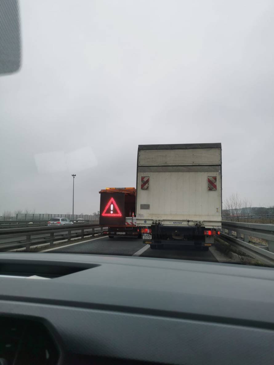 Kaos na zagrebačkoj obilaznici zbog prometne! 'Nikad nije bila ovakva gužva, strašno je danas'