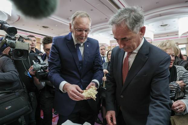 Zagreb: Primanje u prigodi pravoslavnog Božića priredilo je Srpsko narodno vijeće