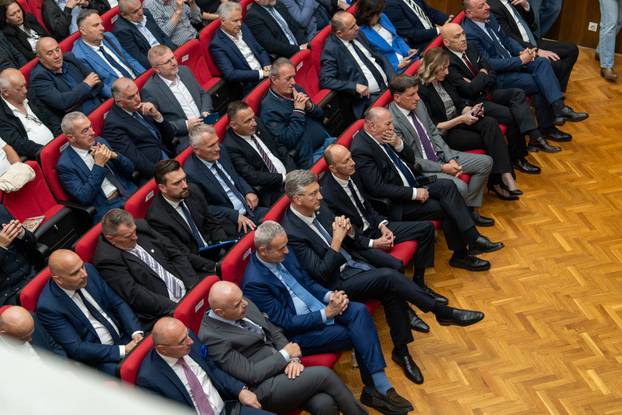 Gospić: Andrej Plenković na obilježavanju 36. obljetnice osnivanja HDZ-a u Ličko-senjskoj županiji