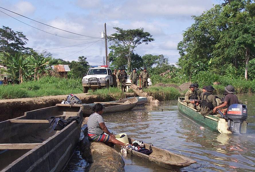 FILE PHOTO: Panamanian police patrol the Tuira river in the Darien Gap